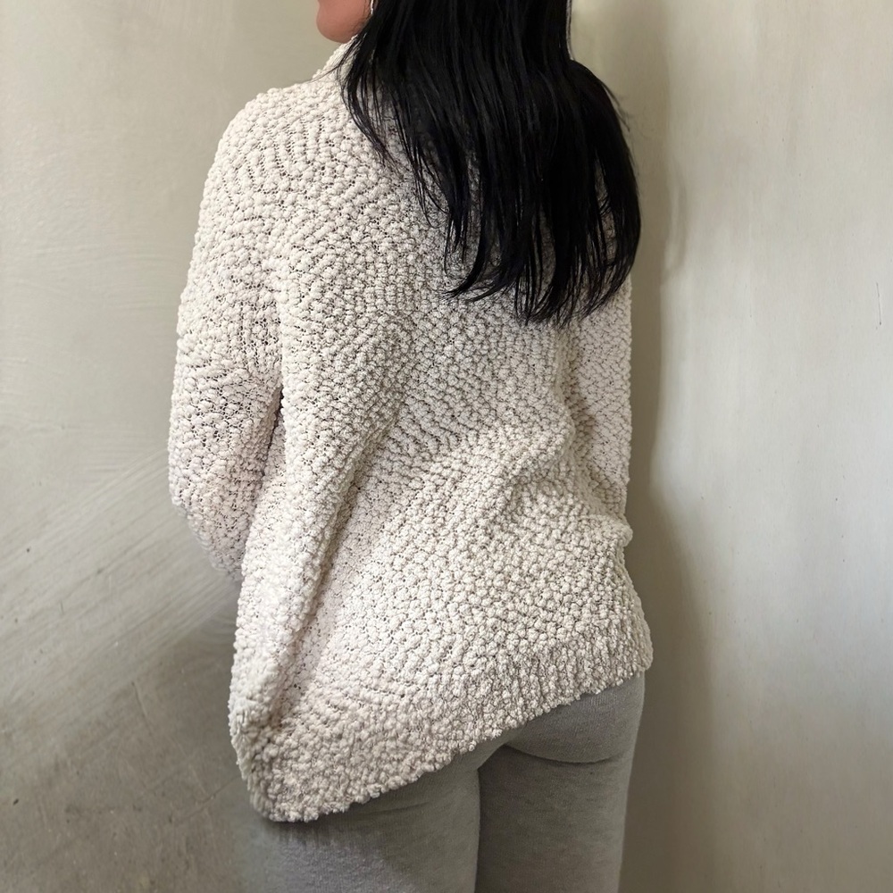Altar’d state sweater - Picture 2 of 9